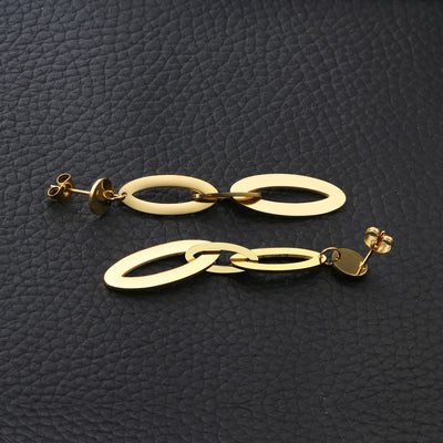 Gold Oval dangly earrings